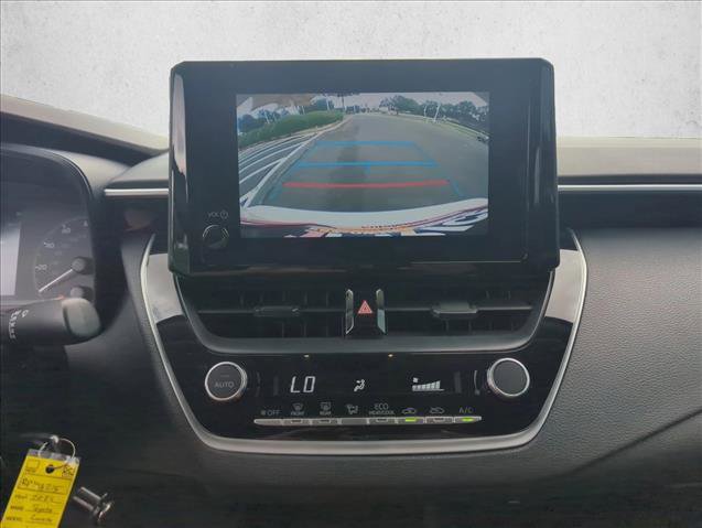 Used 2024 Toyota Corolla LE FWD image 17