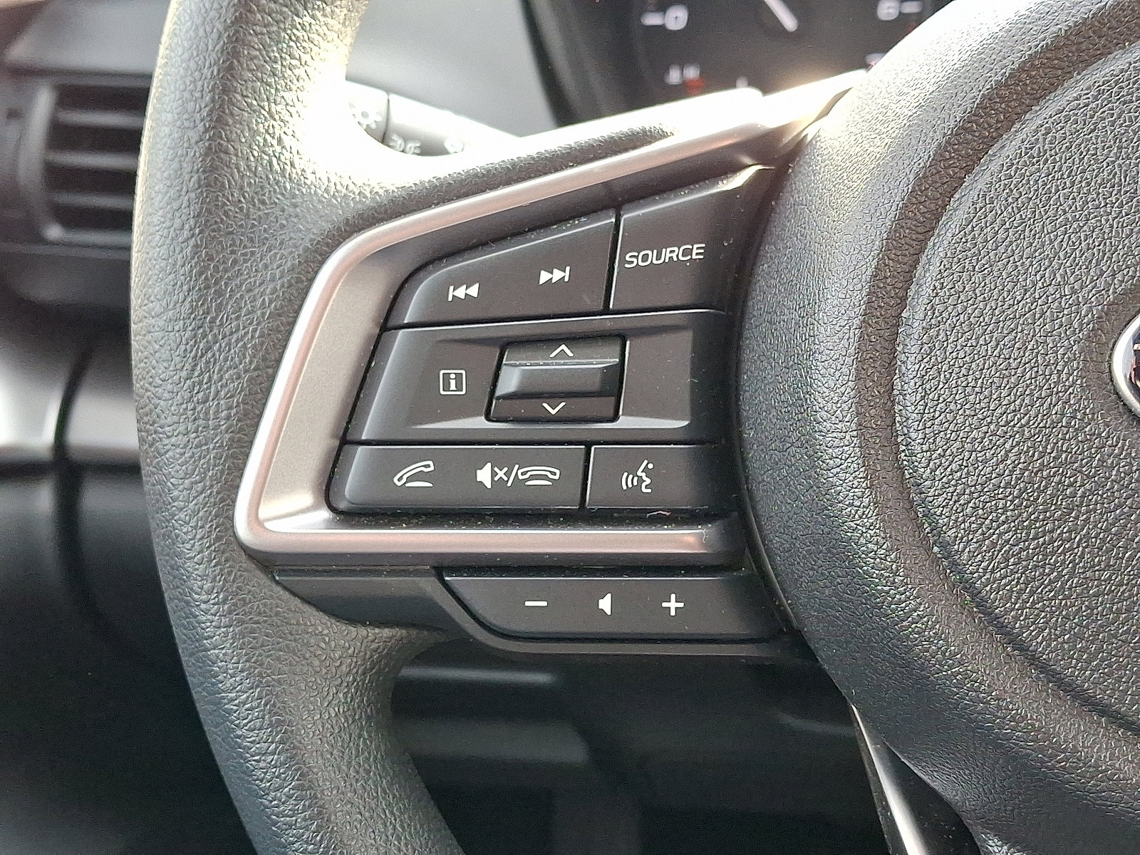 Certified 2025 Subaru Impreza 2.0i image 20