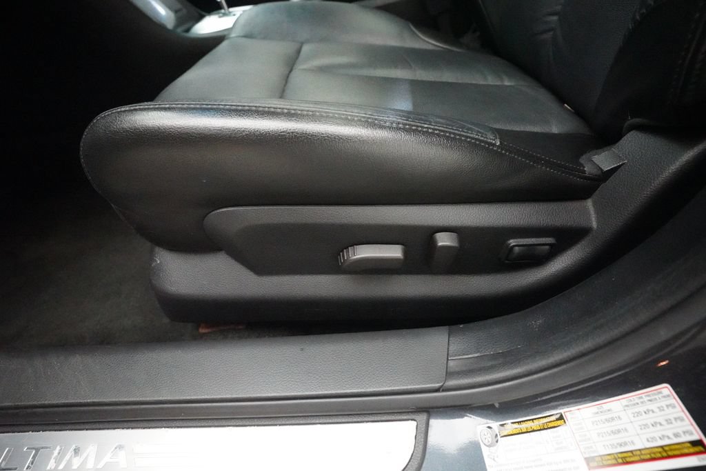 Used 2010 Nissan Altima 2.5 SL w/ SL Pkg FWD image 26