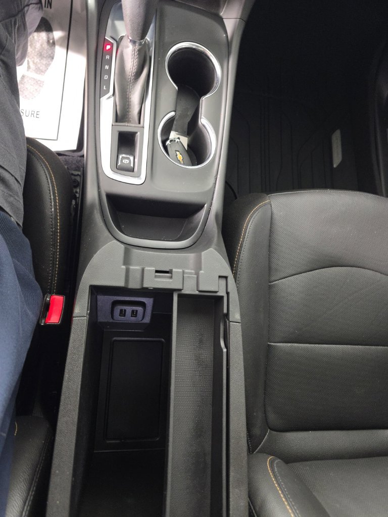Used 2020 Chevrolet Equinox Premier FWD image 22