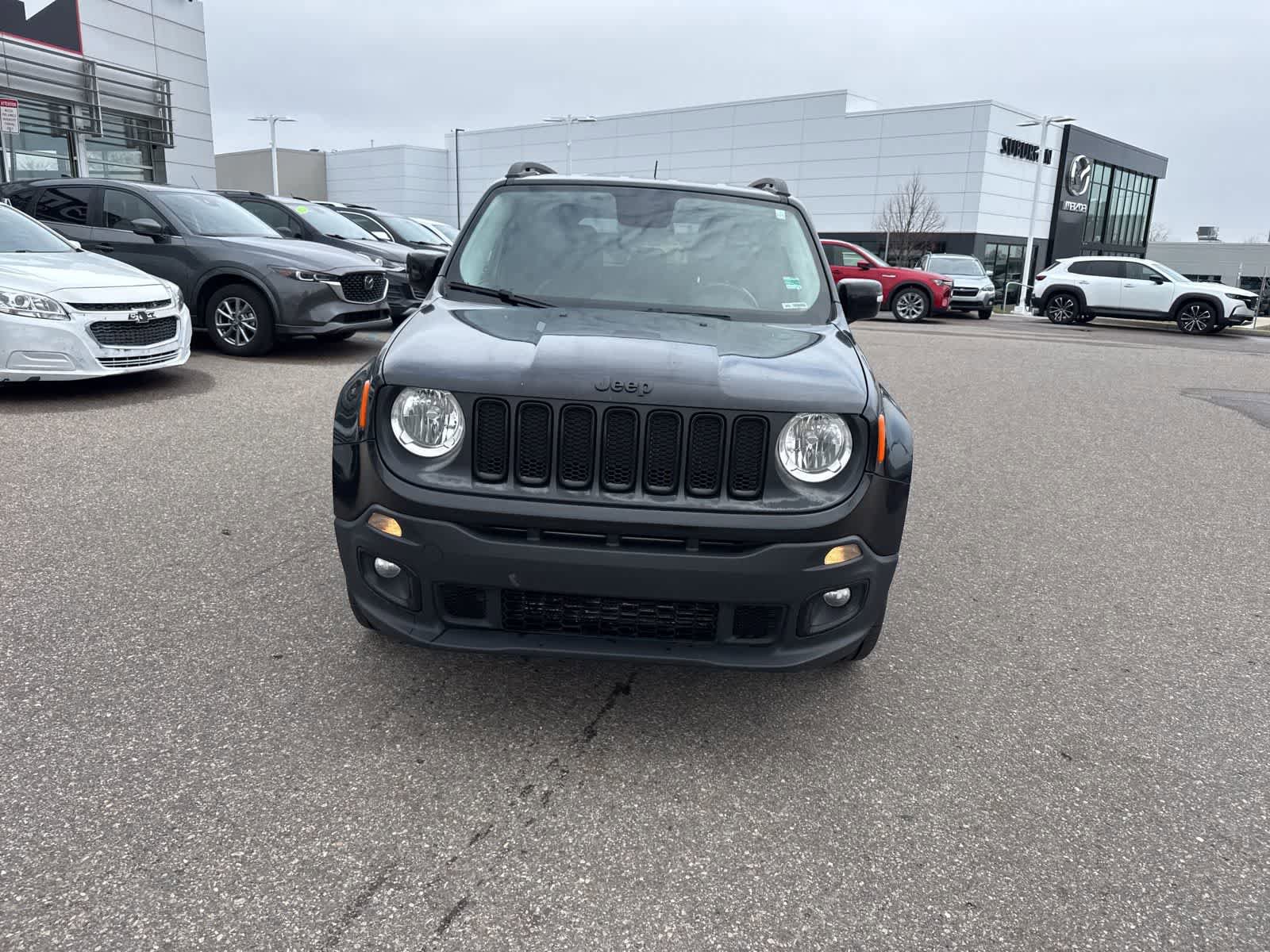 Used 2017 Jeep Renegade Altitude video 2