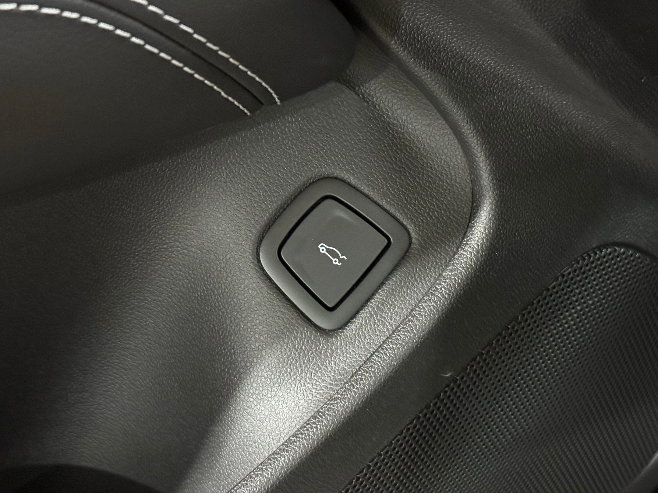 New 2026 Cadillac CT4 V Blackwing RWD image 25