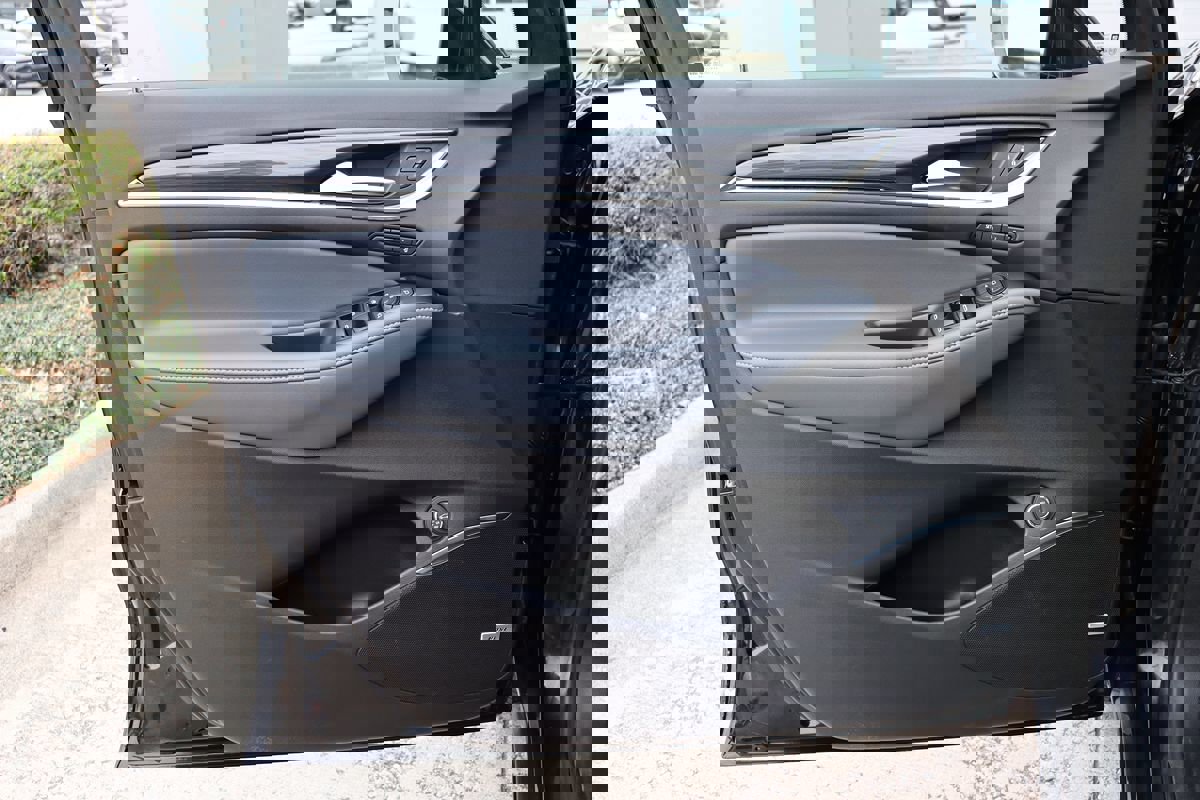 Used 2022 Buick Enclave Premium w/ Experience Buick Package image 48