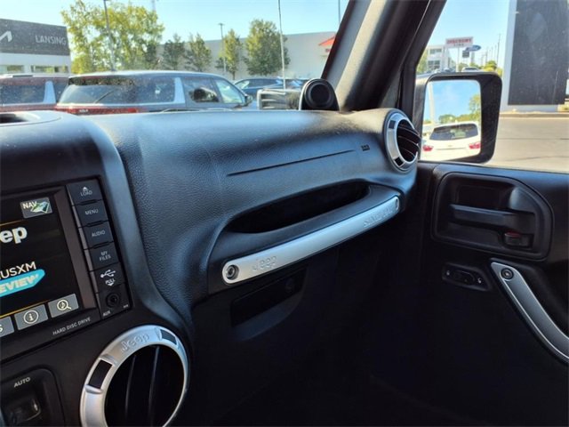 Used 2014 Jeep Wrangler Unlimited Rubicon w/ Connectivity Group image 32
