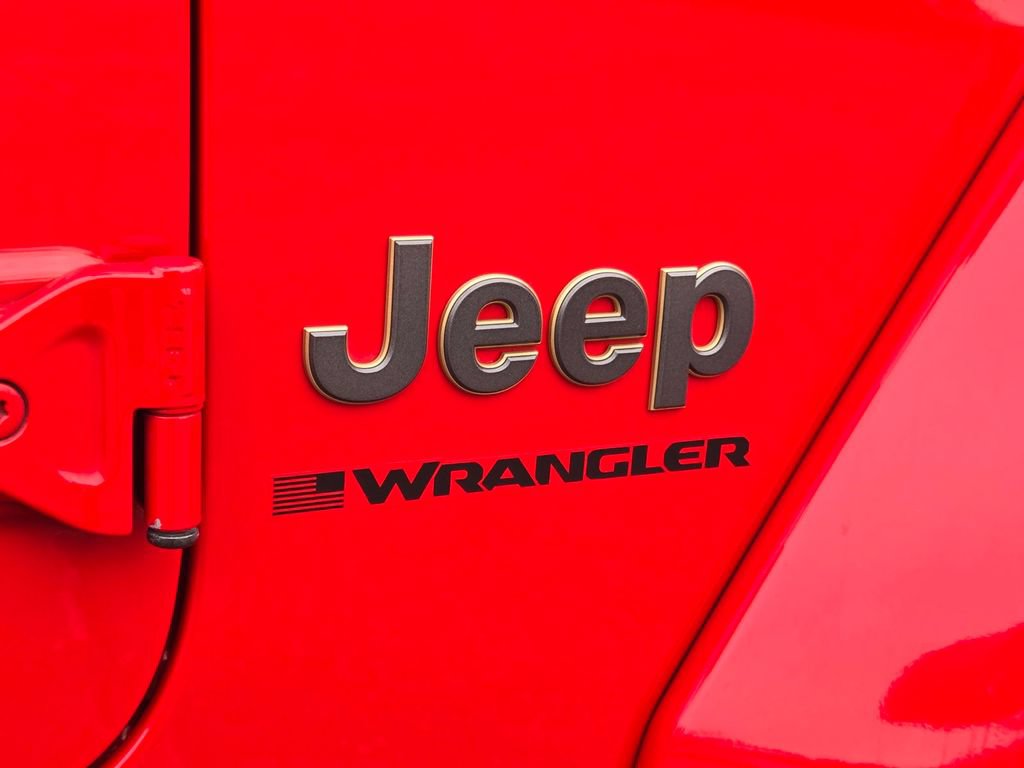 Used 2023 Jeep Wrangler Unlimited Rubicon 392 w/ Trailer Tow Package AWD/4WD image 42