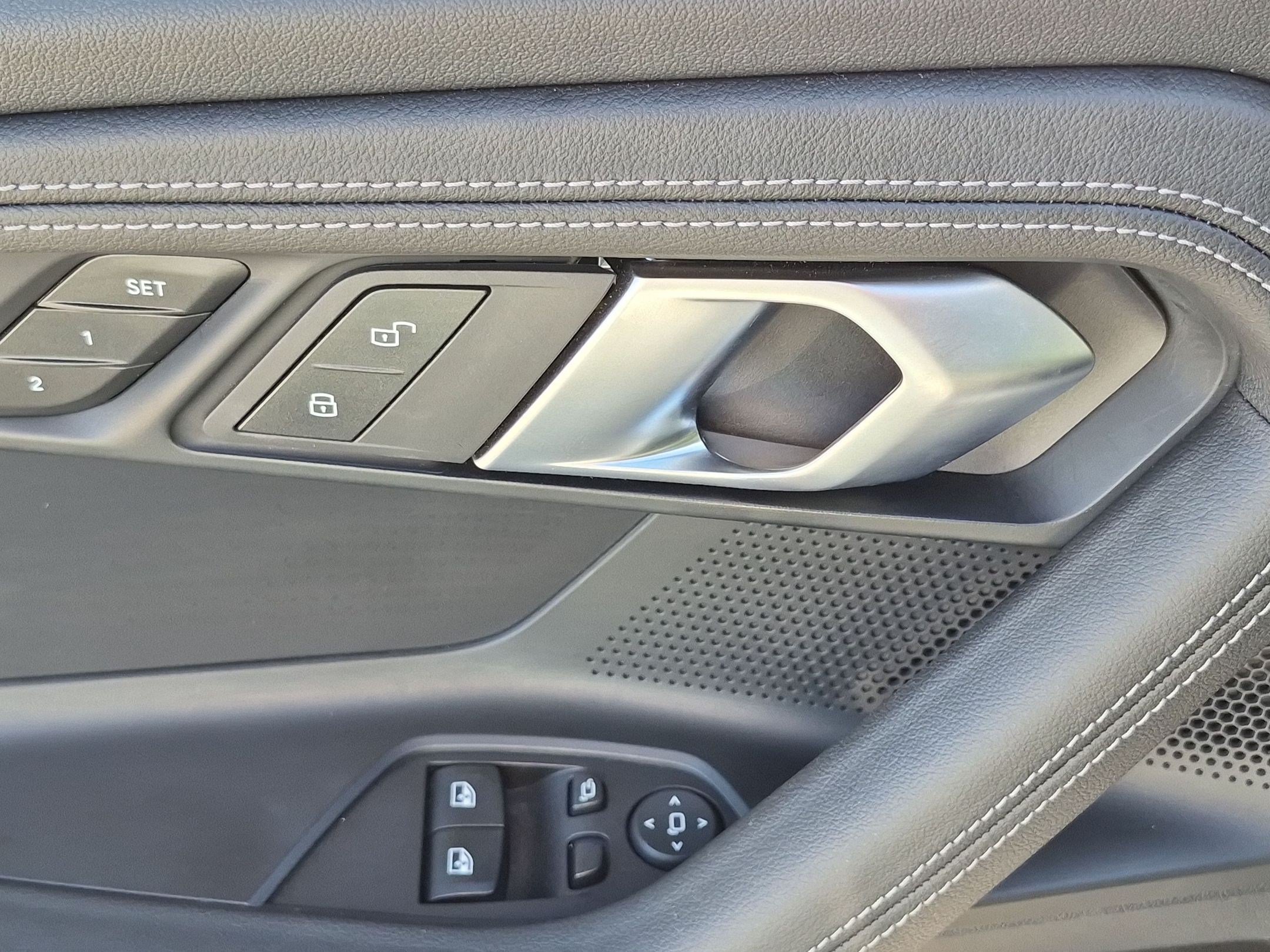 Used 2024 BMW 230i Coupe w/ Convenience Package RWD image 12