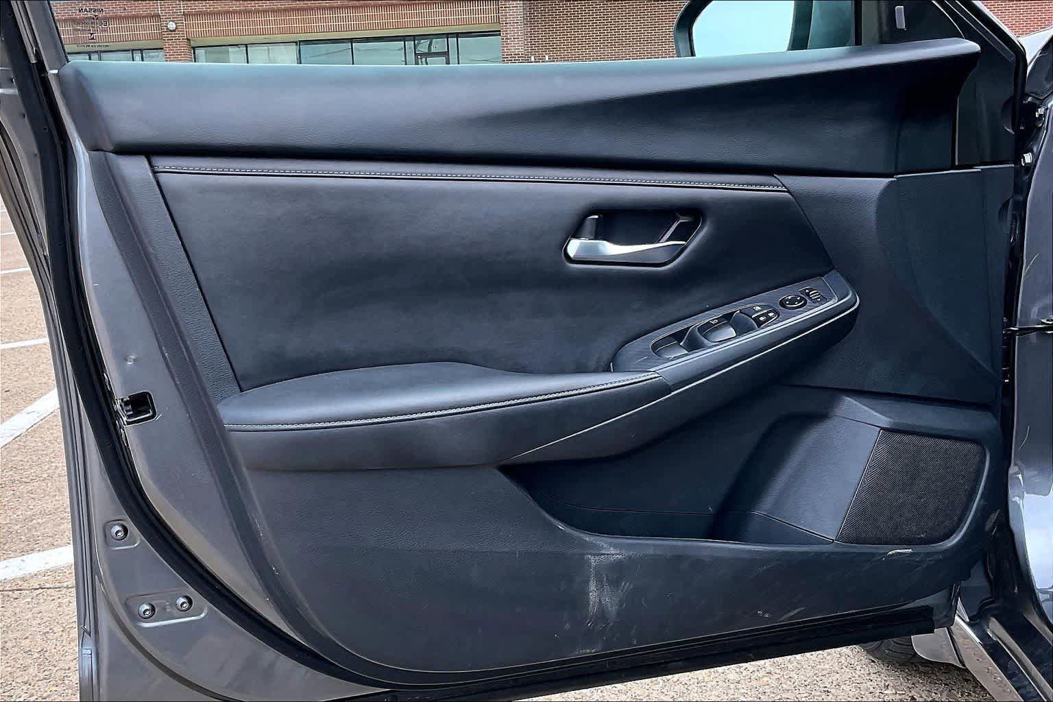 Used 2024 Nissan Sentra SV FWD image 27