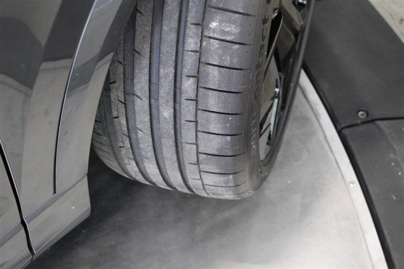 Used 2022 Audi RS Q8 w/ Carbon Optic Package image 42