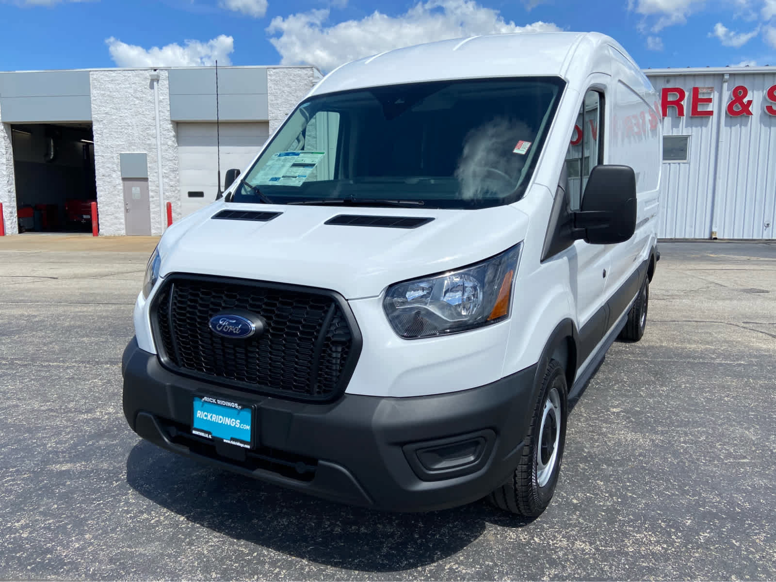 New 2025 Ford Transit 250 148 Medium Roof image 1