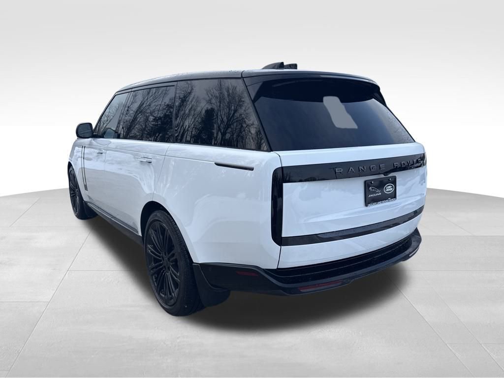 New 2026 Land Rover Range Rover Long Wheelbase SE AWD/4WD image 3