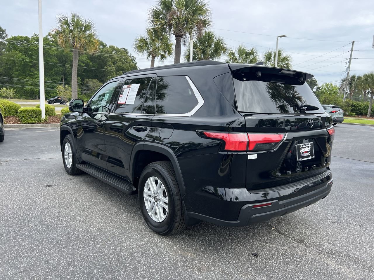 Used 2024 Toyota Sequoia SR5 w/ SR5 Premium Package image 8