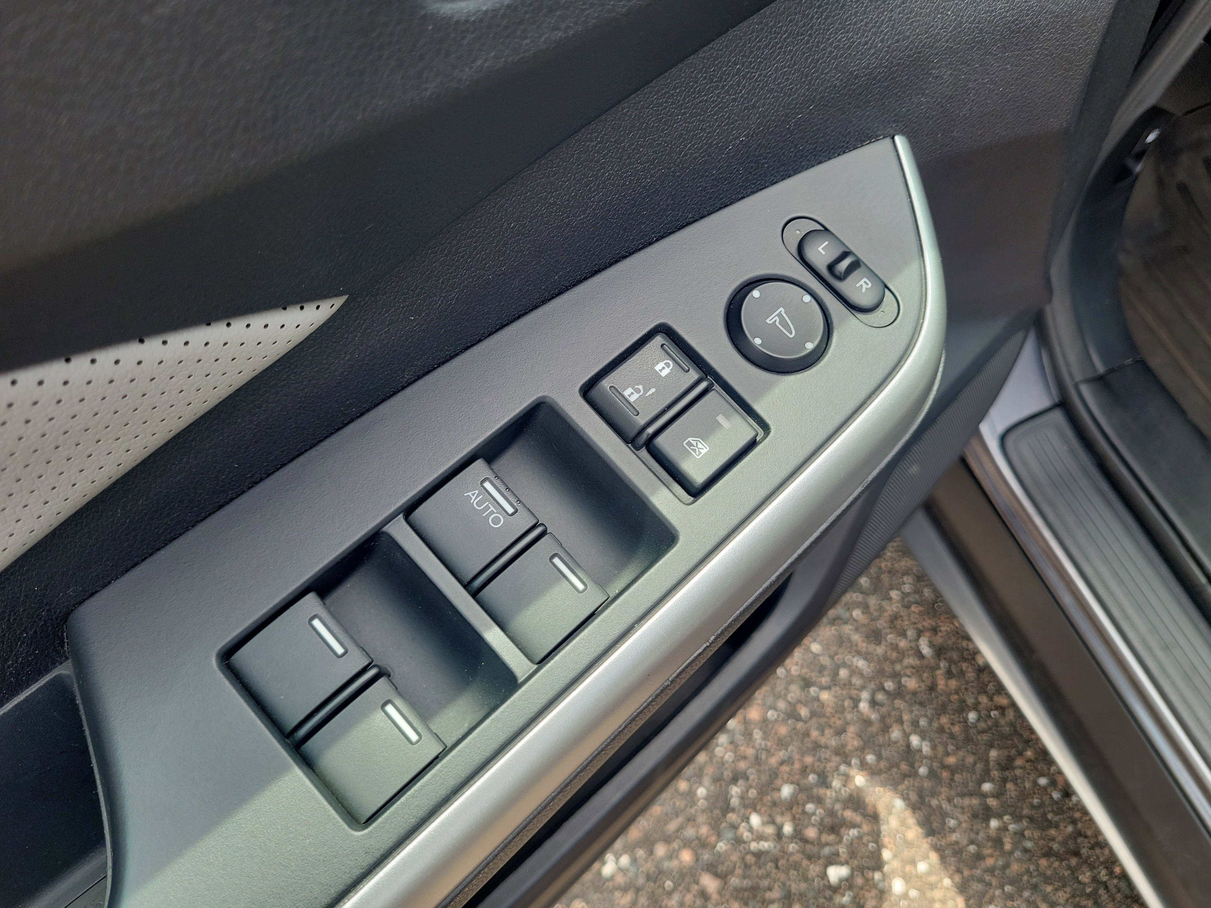 Used 2016 Honda CR-V EX-L image 24