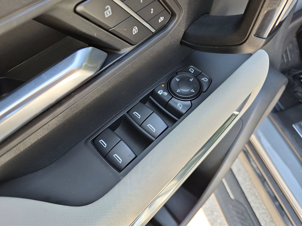 New 2026 GMC Hummer EV SUV AWD/4WD image 16