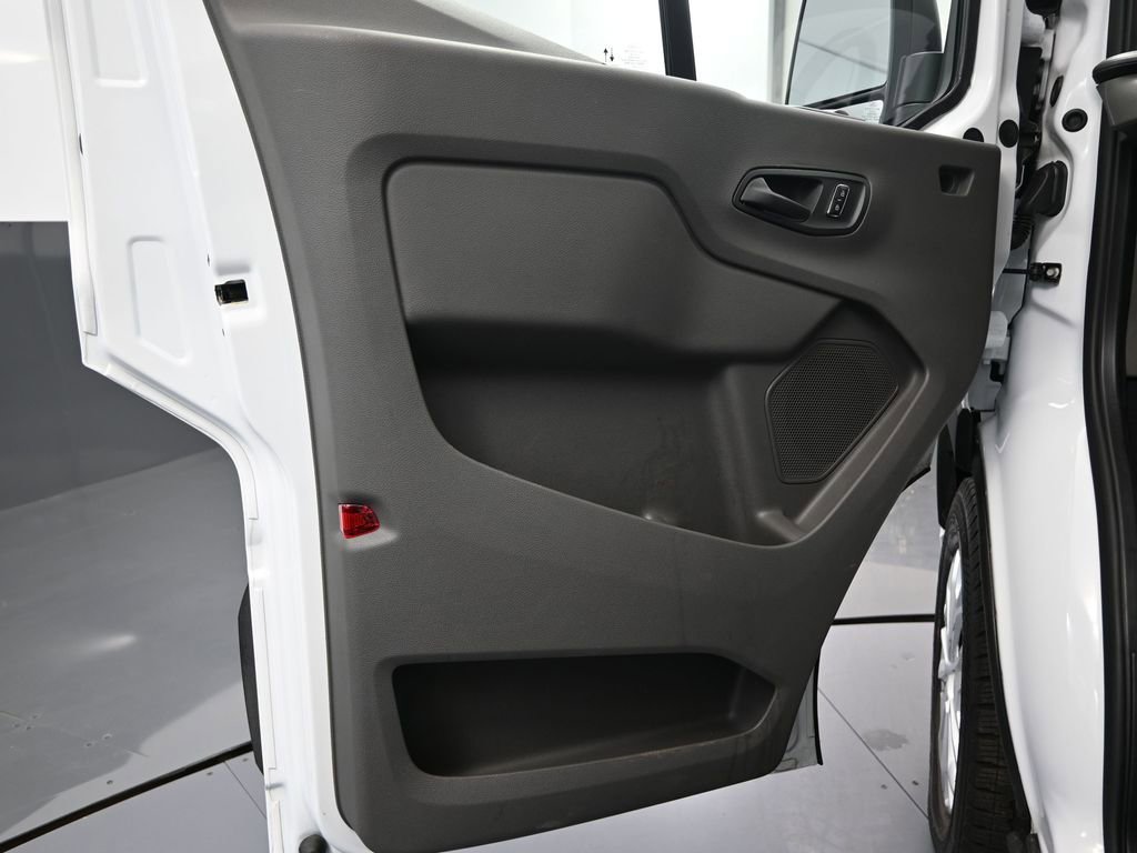 Used 2025 Ford Transit 350 XLT image 18