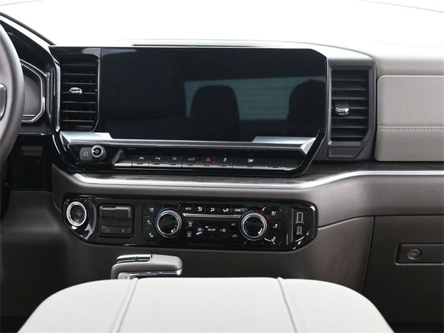 Used 2025 Chevrolet Silverado 1500 LTZ image 25
