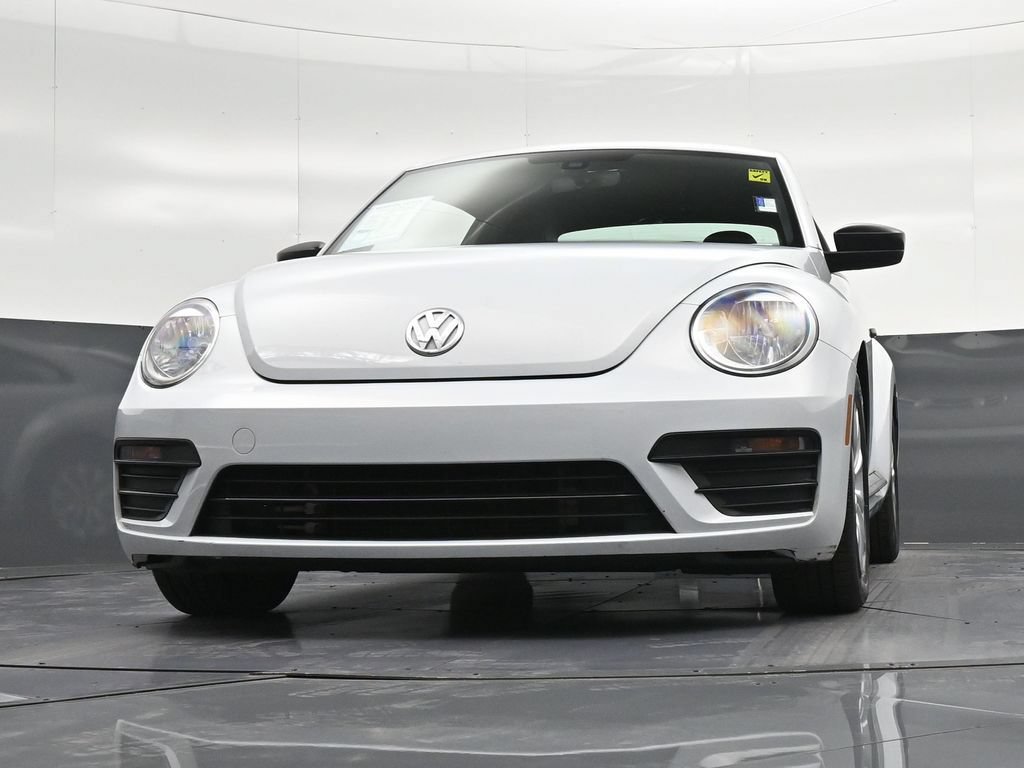 Used 2017 Volkswagen Beetle 1.8T S FWD image 21