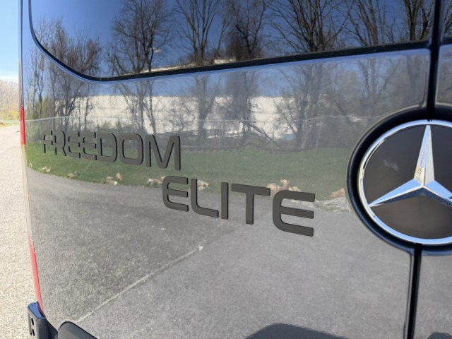 Used 2022 Mercedes-Benz Sprinter 2500 image 15