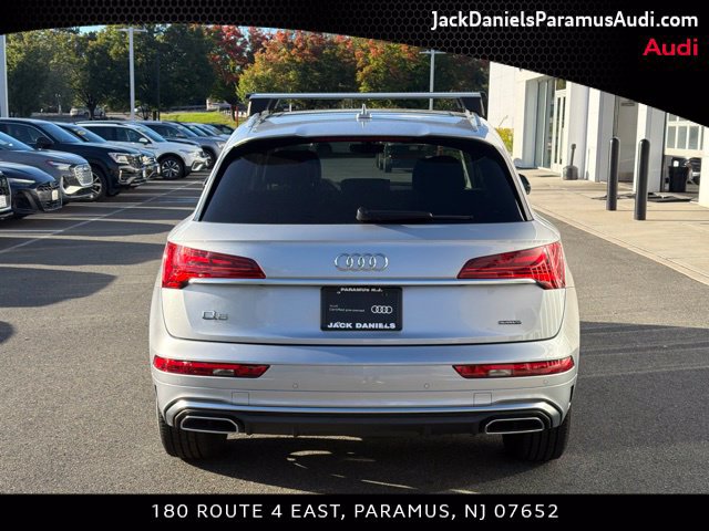Certified 2023 Audi Q5 2.0T Premium w/ Convenience Package AWD/4WD image 5