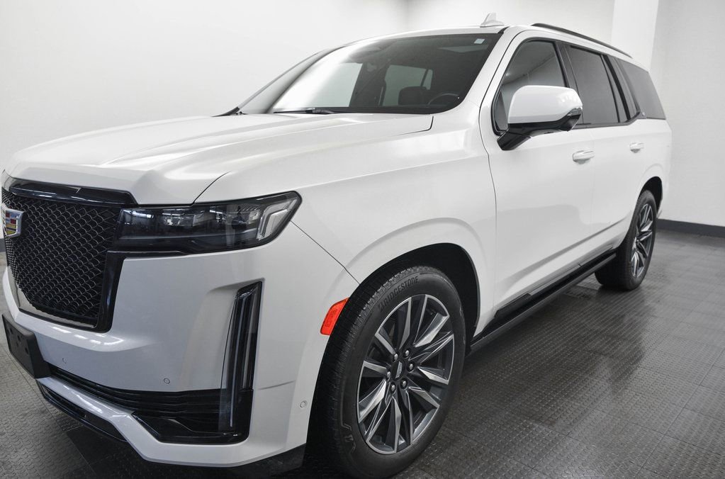 Used 2021 Cadillac Escalade Sport w/ Driver Assist Tech Package AWD/4WD image 3