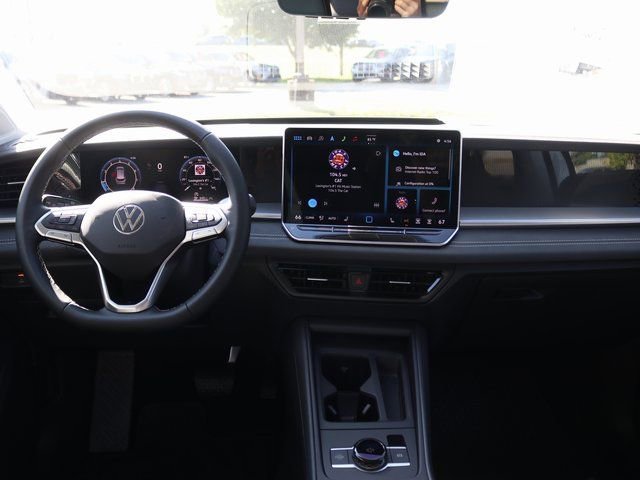 New 2026 Volkswagen Tiguan SE image 10