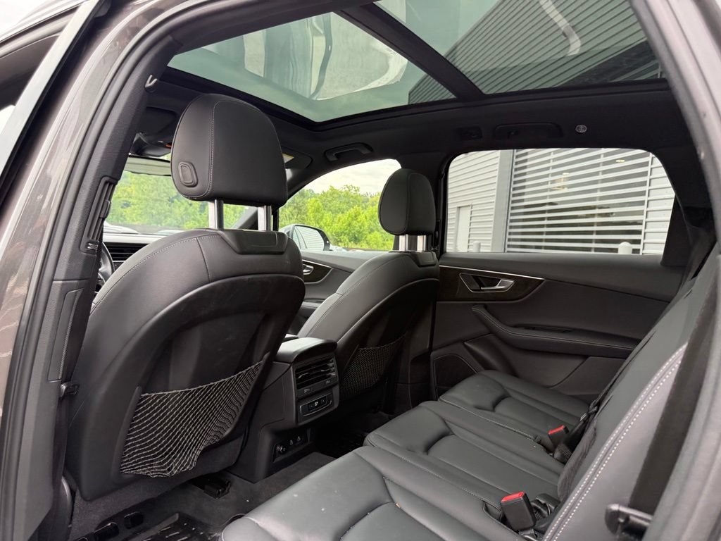 Used 2025 Audi Q7 2.0T Premium Plus w/ Premium Plus Package AWD/4WD image 25