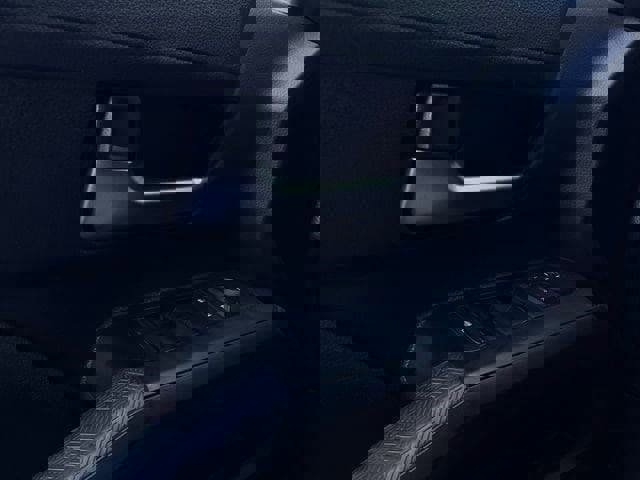 Used 2025 Toyota Tacoma TRD Off-Road image 14