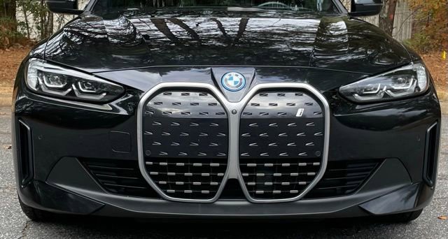 Used 2023 BMW i4 eDrive35 w/ Premium Package image 12