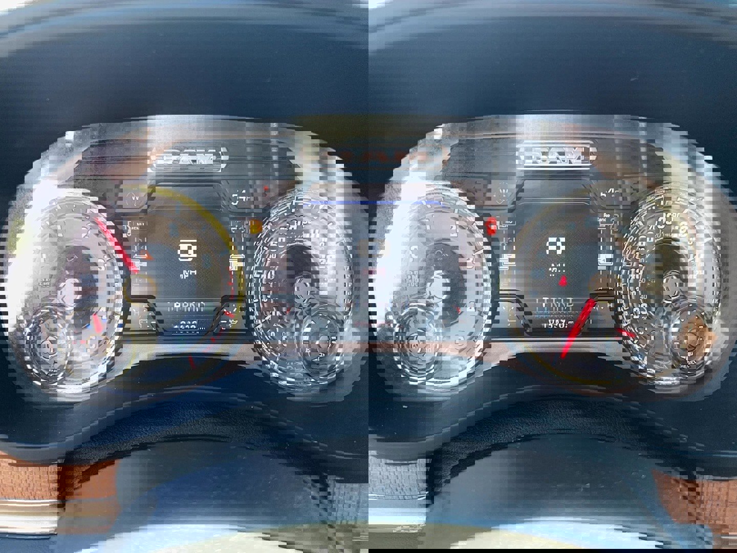 Used 2020 RAM 2500 Longhorn w/ Safety Group AWD/4WD image 19