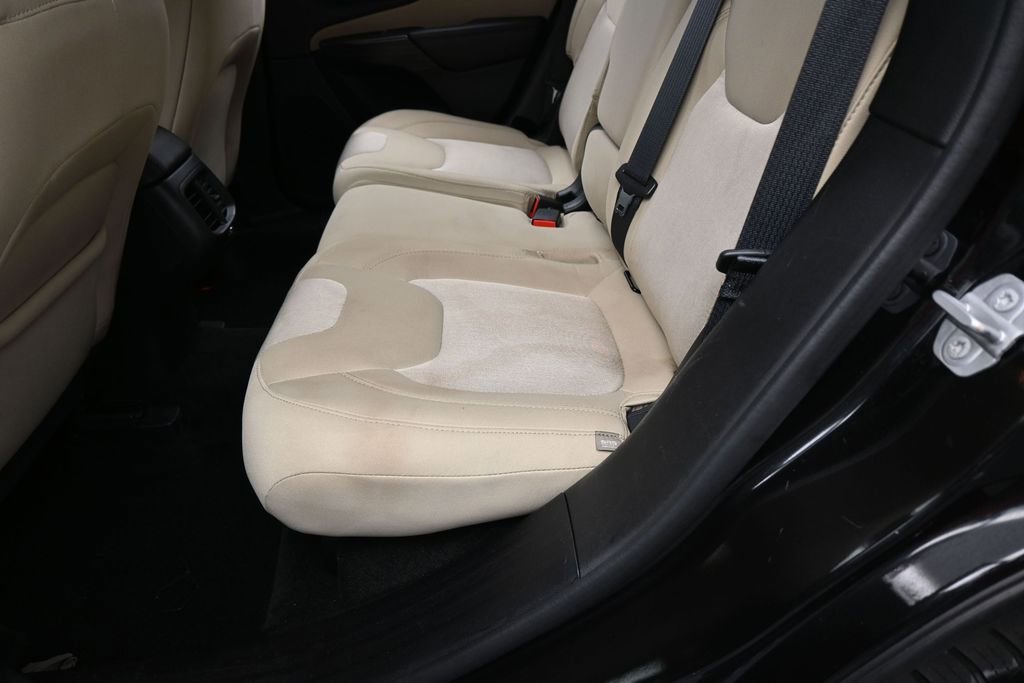 Used 2016 Jeep Cherokee Sport AWD/4WD image 29