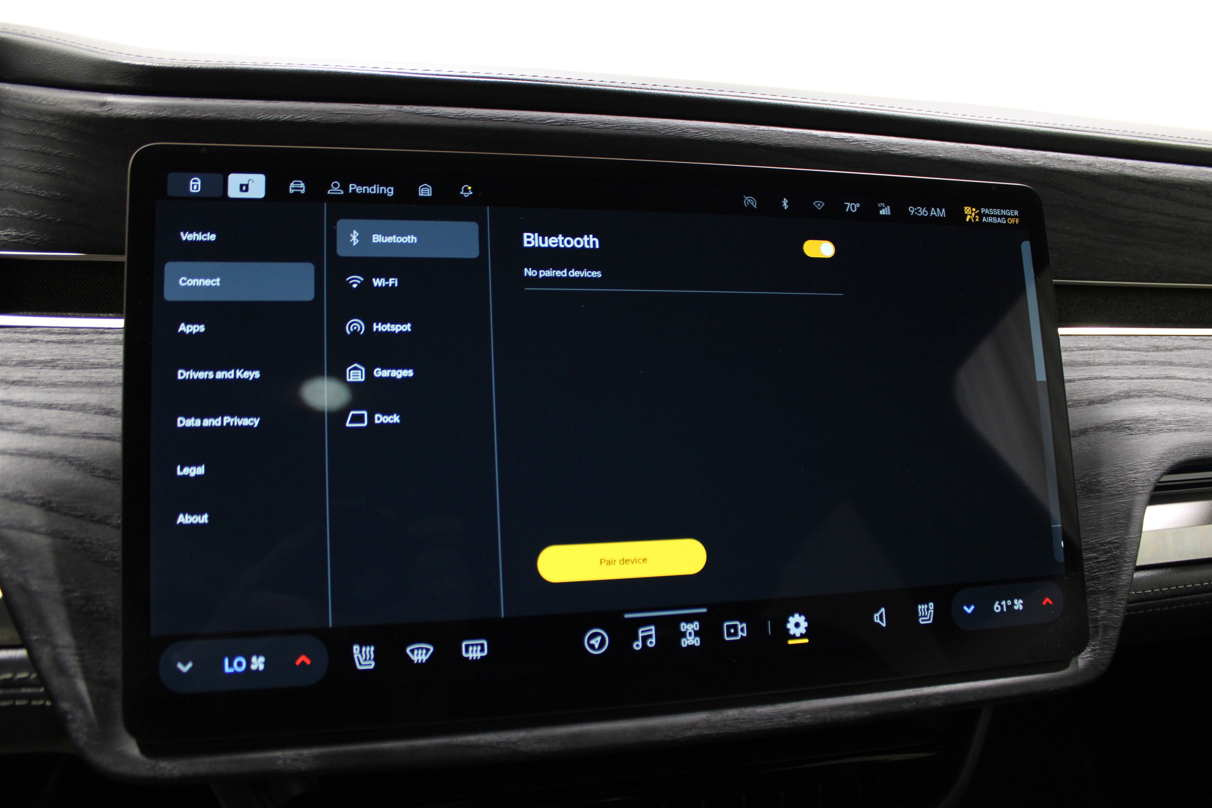 Used 2024 Rivian R1S Adventure image 20