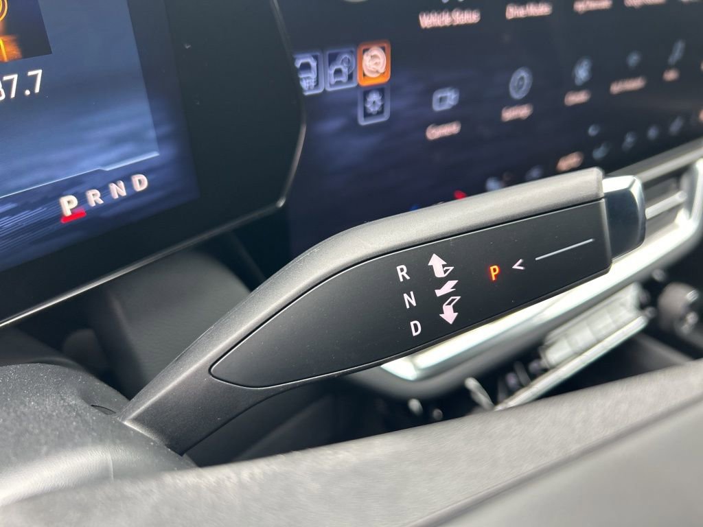 New 2026 Chevrolet Equinox EV LT w/ Comfort Package image 19