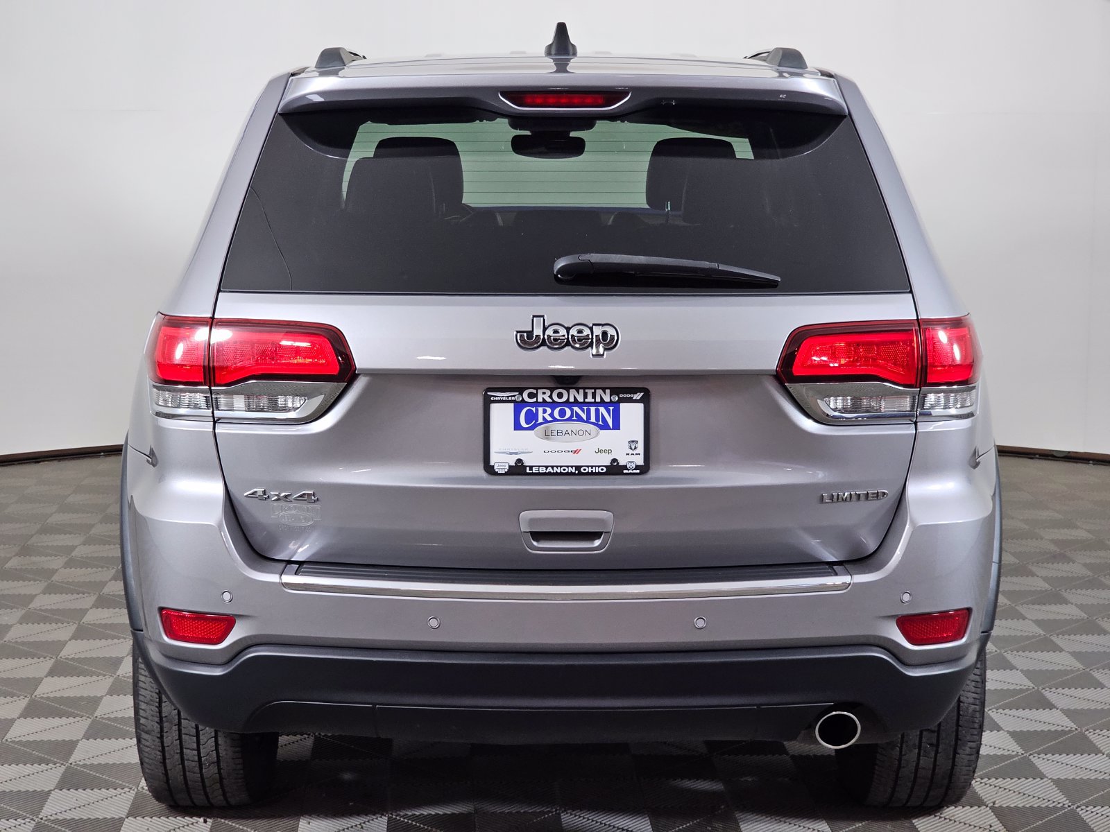 Used 2020 Jeep Grand Cherokee Limited AWD/4WD image 39
