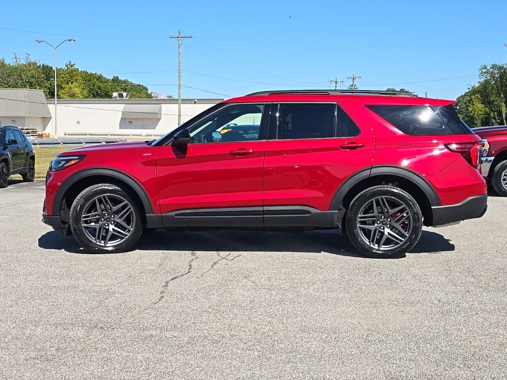 New 2025 Ford Explorer ST-Line image 4
