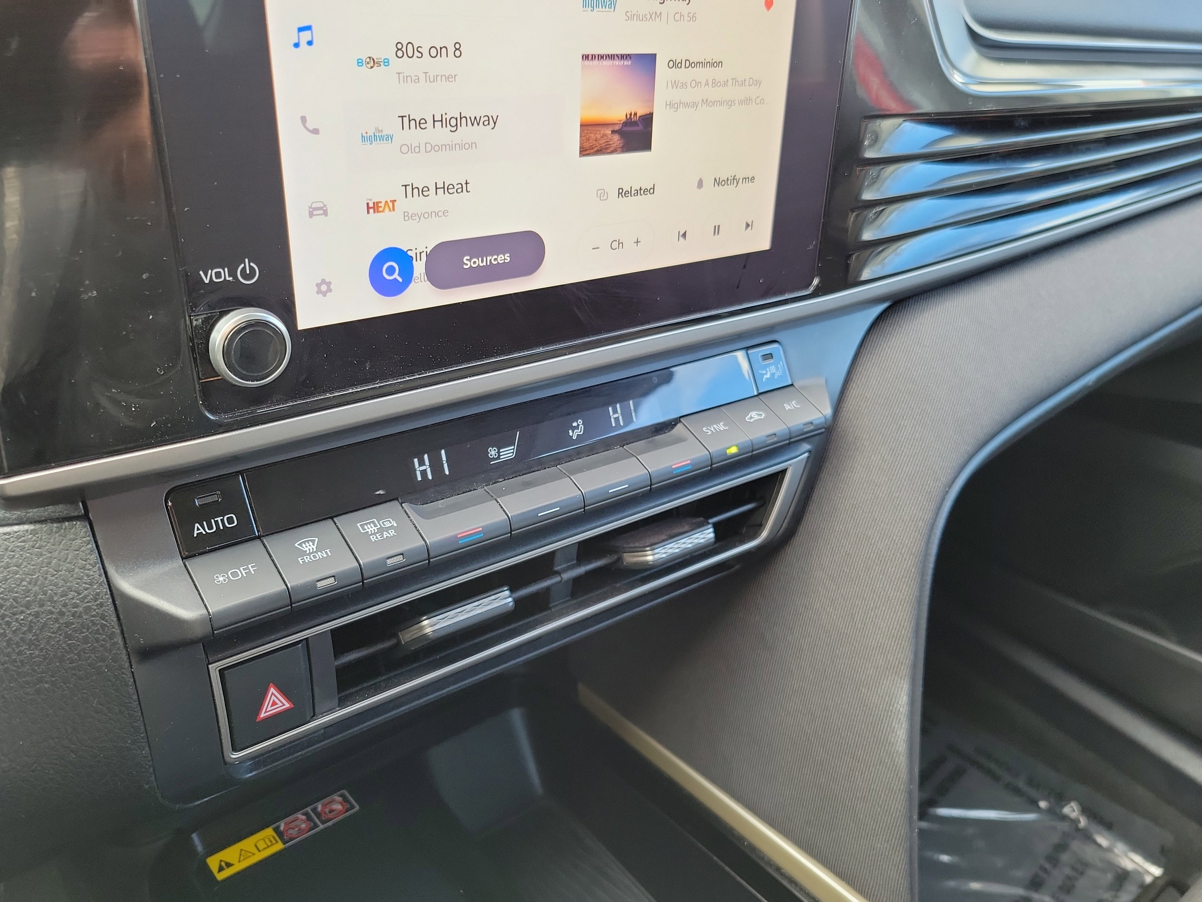 Certified 2025 Toyota Camry LE image 31