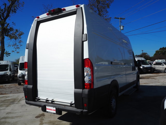 New 2025 RAM ProMaster 3500 w/ Roll-Up Rear Door Package image 6