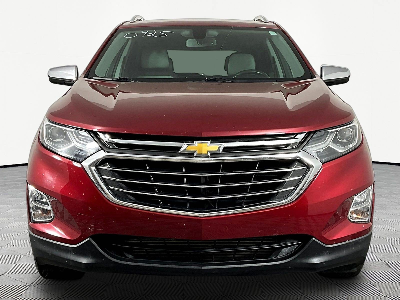 Used 2019 Chevrolet Equinox Premier FWD image 2