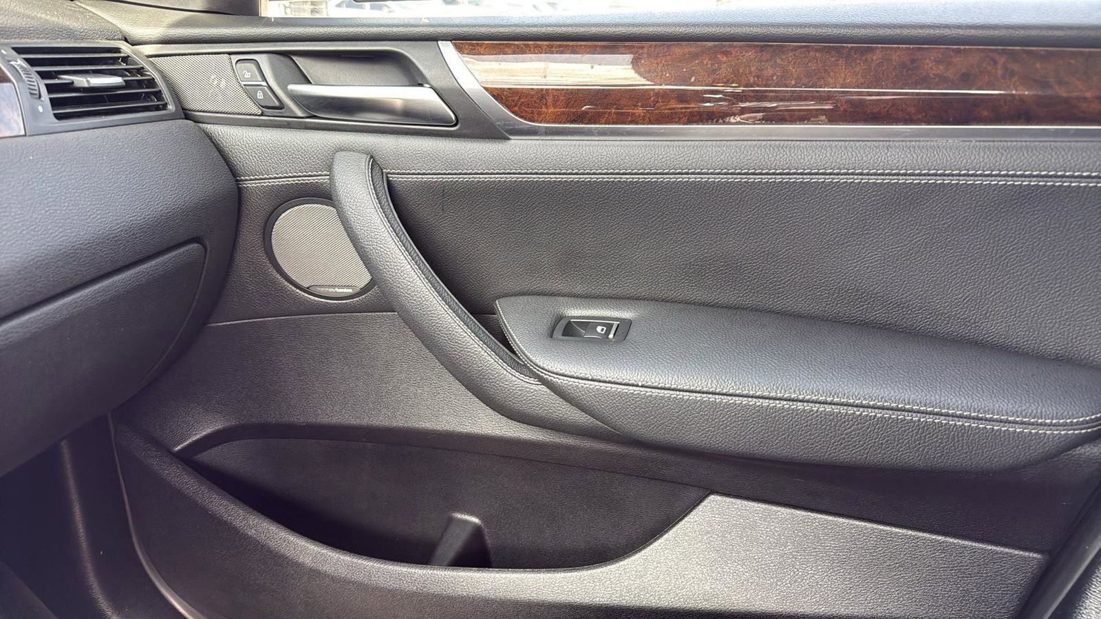 Used 2017 BMW X3 xDrive28i image 24