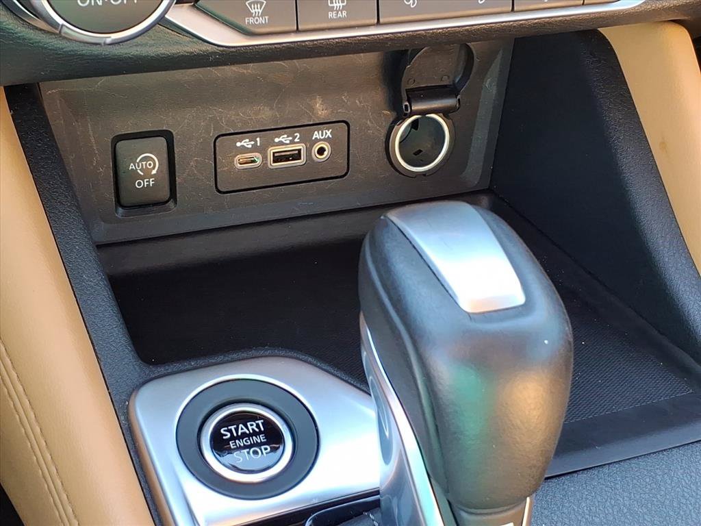 Used 2024 Nissan Sentra SV w/ SV Premium Package FWD image 32