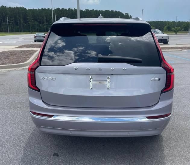 Used 2026 Volvo XC90 B5 Ultra AWD/4WD image 2