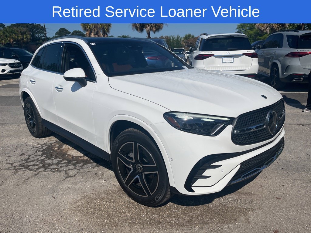 Used 2026 Mercedes-Benz GLC 300 4MATIC image 4