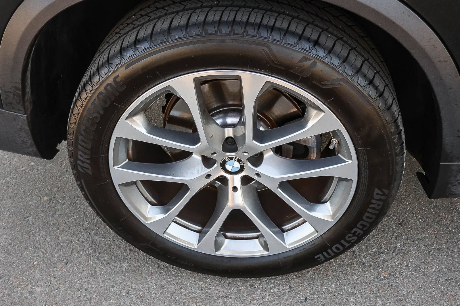 Used 2024 BMW X5 xDrive40i w/ Premium Package AWD/4WD image 13
