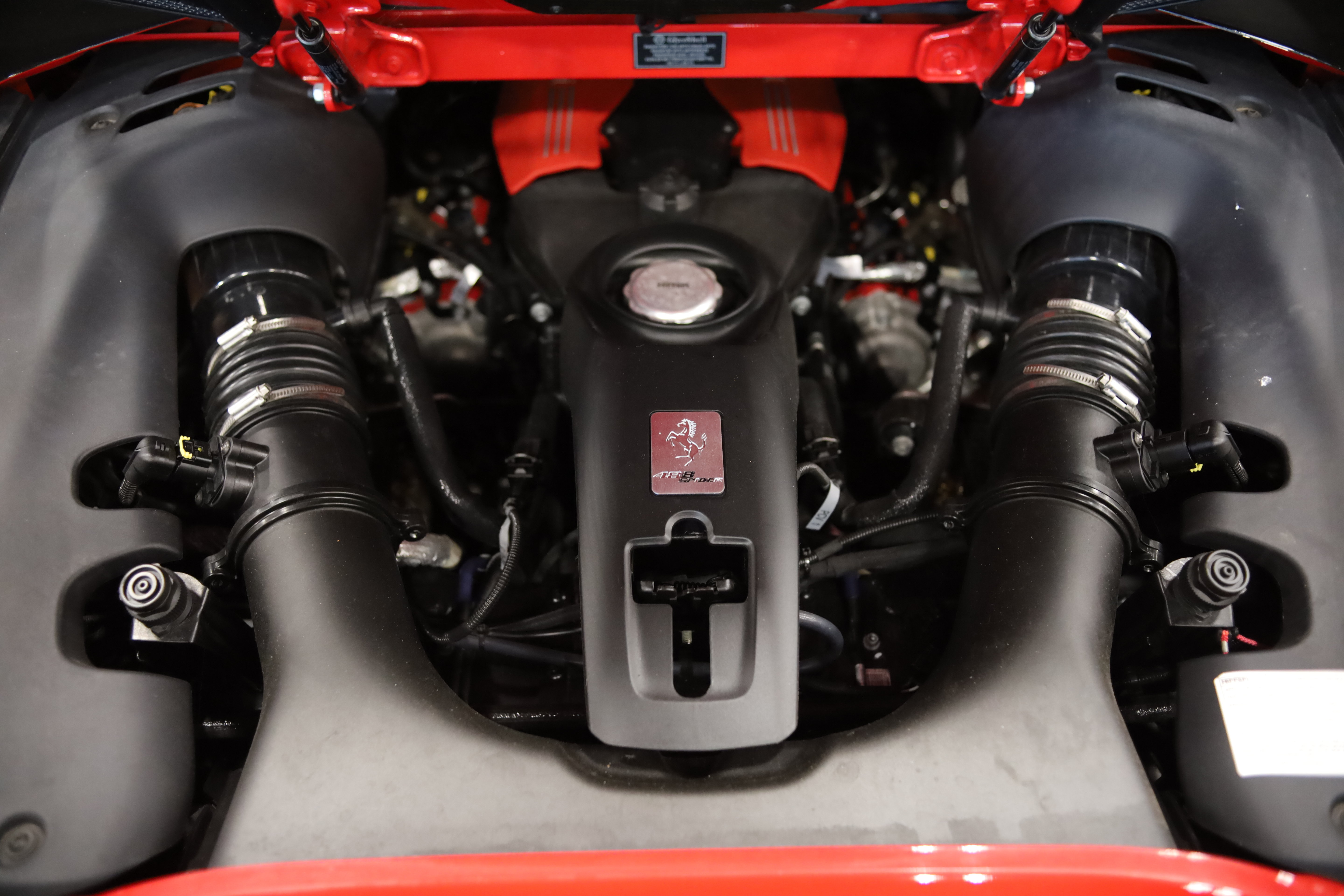 Used 2019 Ferrari 488 Spider RWD image 13