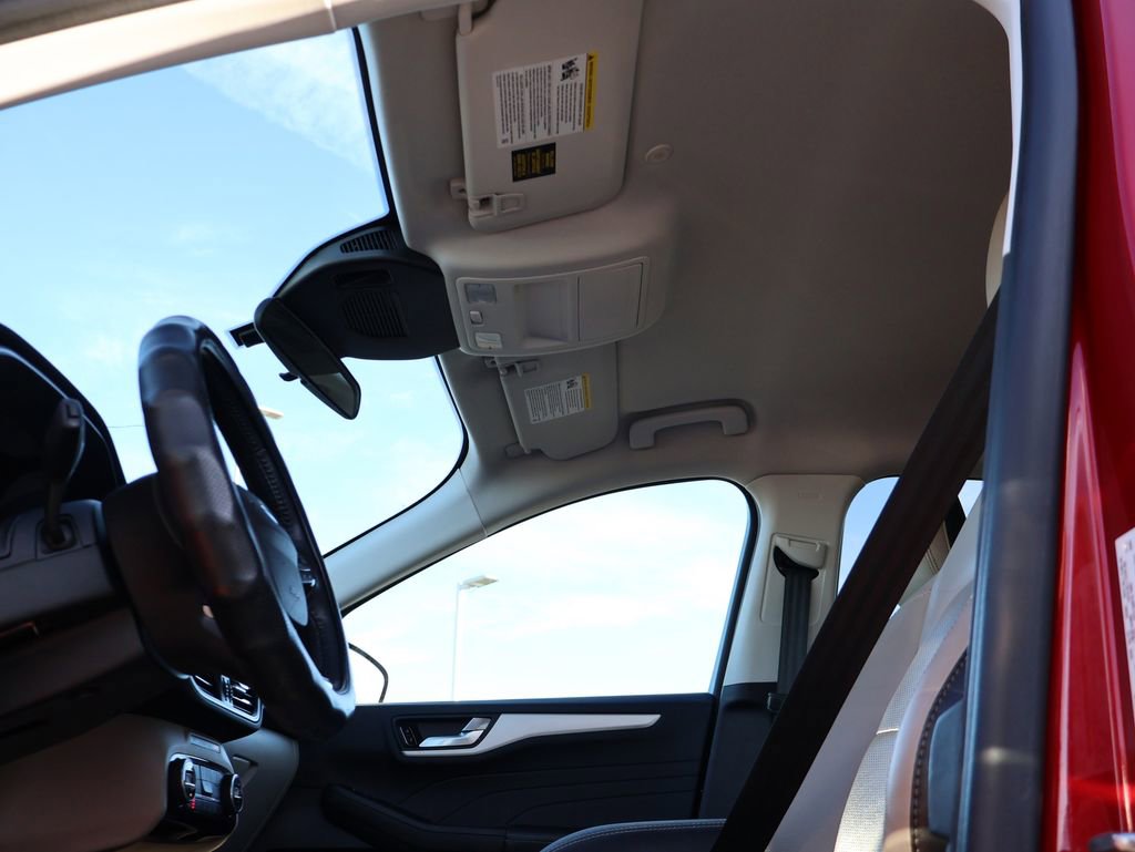 Used 2021 Ford Escape SEL image 44