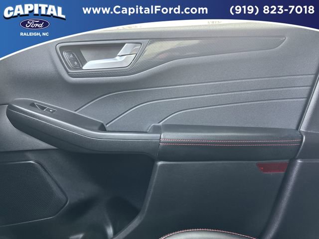 Certified 2023 Ford Escape ST-Line w/ Tech Pack #1 image 27