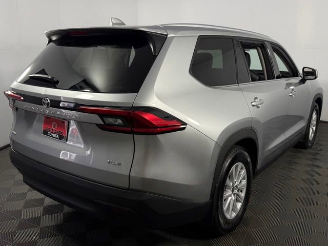 Used 2024 Toyota Grand Highlander XLE image 8