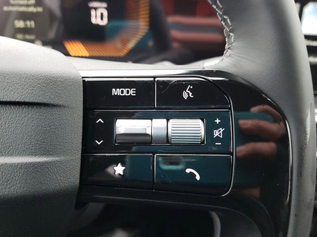 New 2026 Kia Sorento S image 12