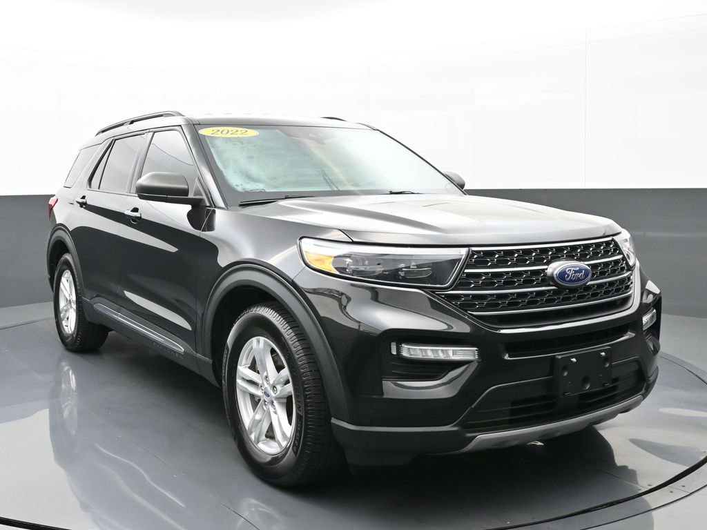 Used 2022 Ford Explorer XLT w/ Equipment Group 202A RWD image 1