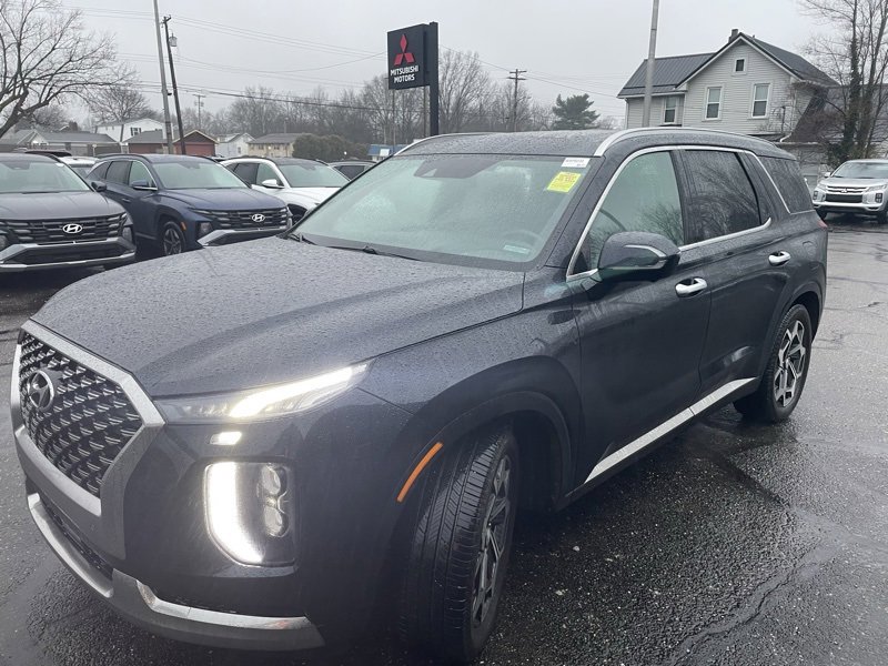 Used 2022 Hyundai Palisade Calligraphy image 2