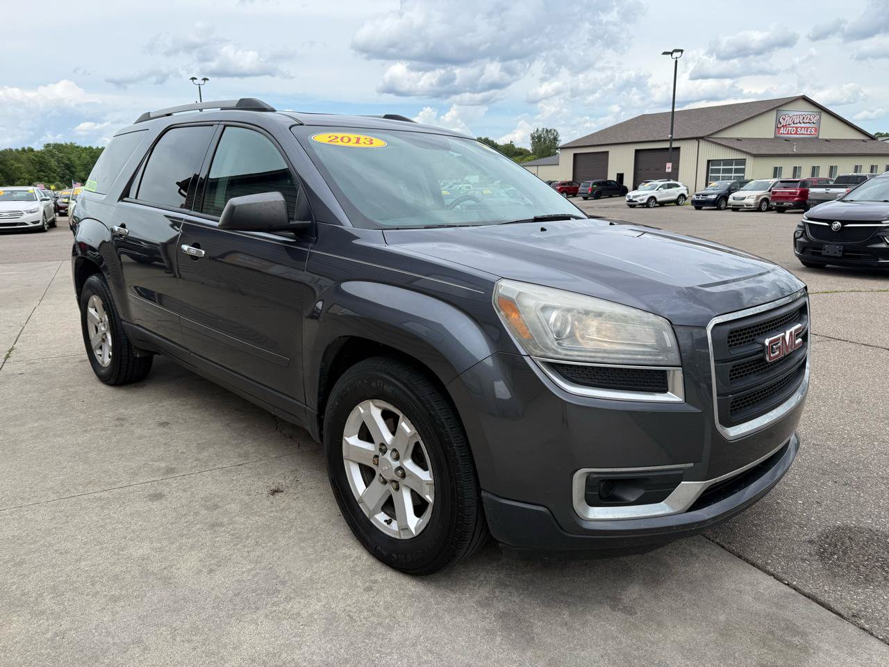 Used 2013 GMC Acadia SLE AWD/4WD image 3