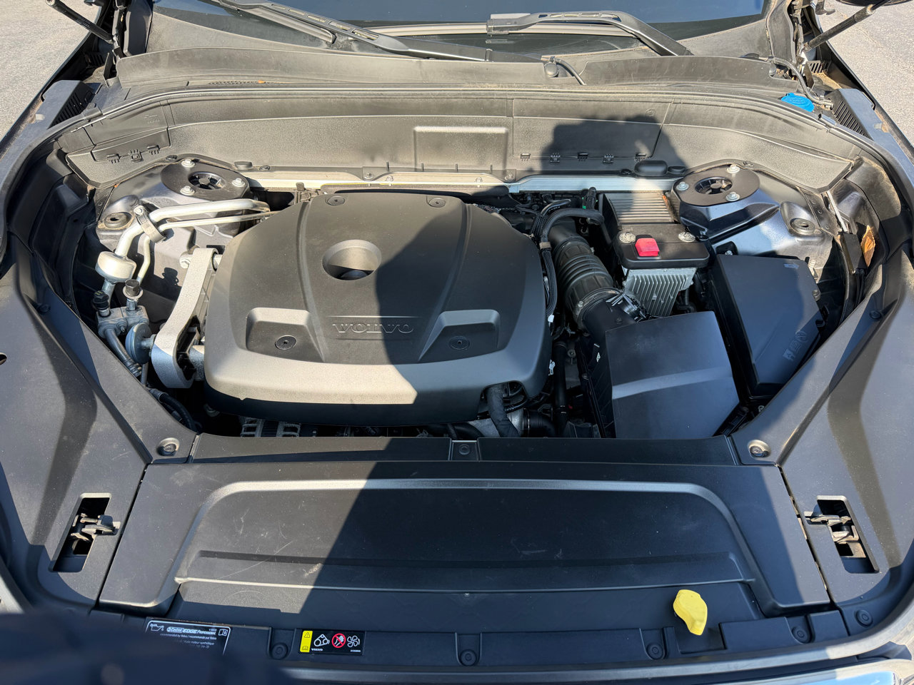 Used 2019 Volvo XC90 T6 Momentum w/ Protection Package Premier image 22